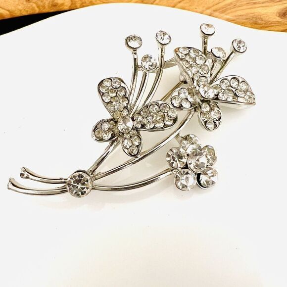Vintage Flower Branch Floral Brooch Pin with Clear Rhinestones Silver Tone 4094 - Picture 6 of 8